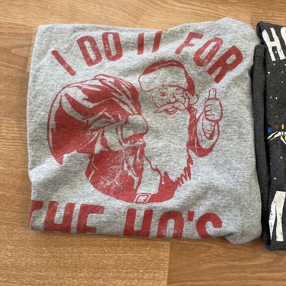 Mens Christmas Shirt LOT Size Medium Lot Of 2 Tees Naughty Santa - Picture 3 of 5